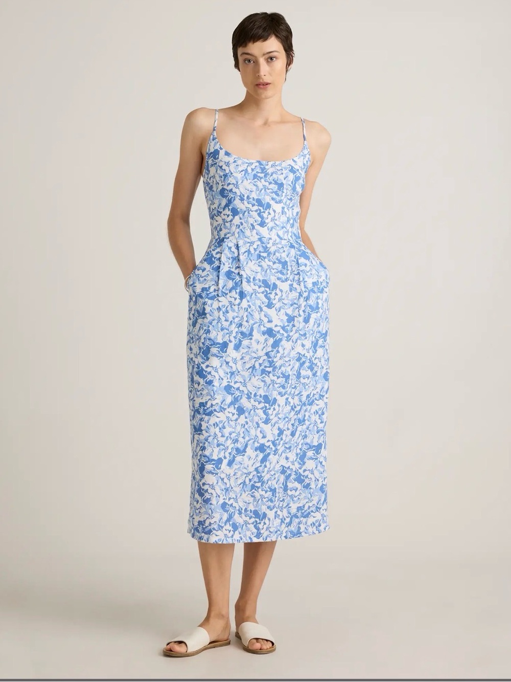 Quince 100% European Linen Scoop Neck Midi Dress in Floral Waterfall